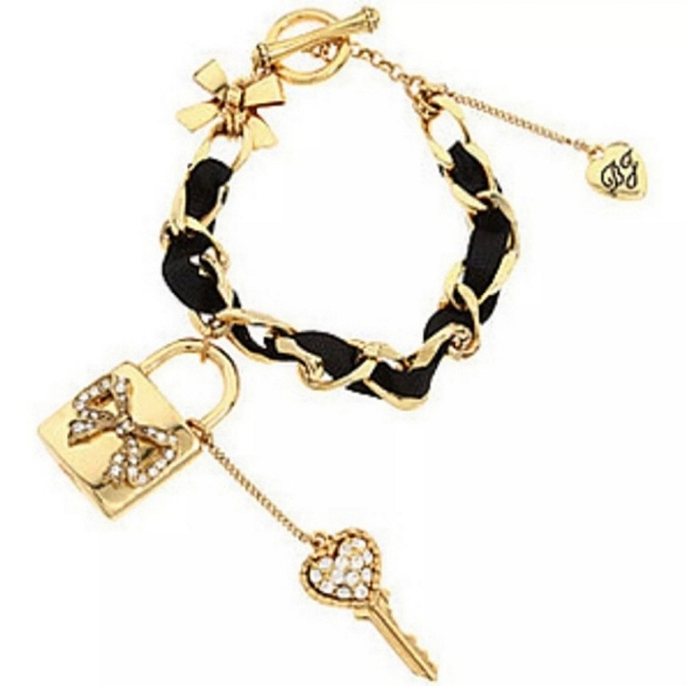 Vintage BETSEY JOHNSON Dot Dot Dot Collection Lock and Key Toggle Bracelet.
